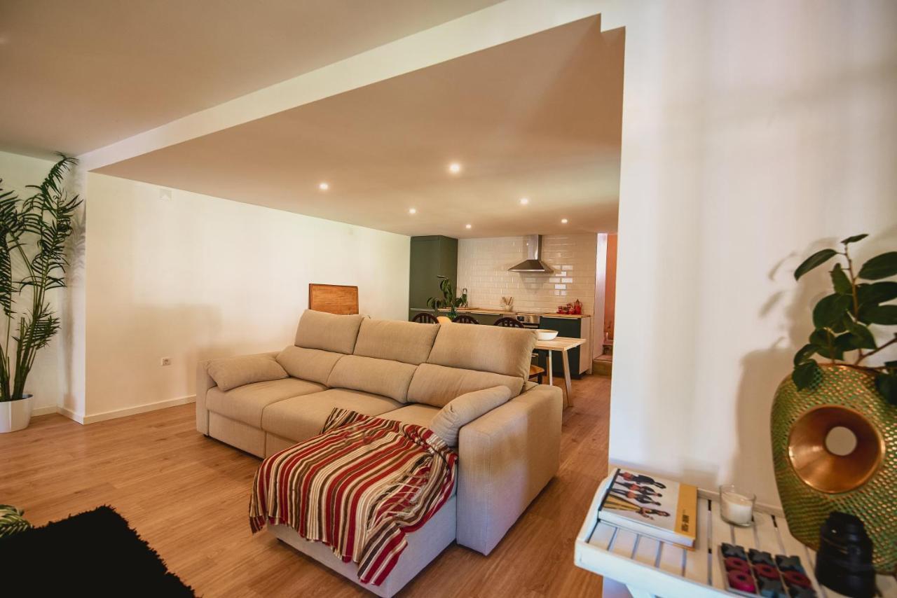 Epicos House, Your Home Away From Home. Nogueira  Kültér fotó
